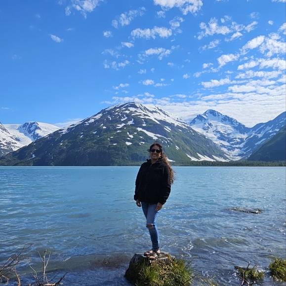 Meet your Posher, Rosy - Picture 4 of 16